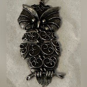 Vintage Mod Retro Articulated Owl Pendant Necklace Silvertone 1970s 24" Chain